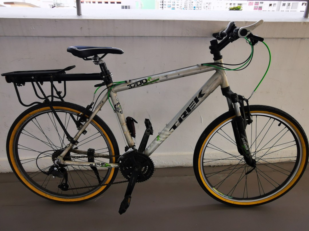 Trek 3700 Hybrid bike, Sports Equipment 