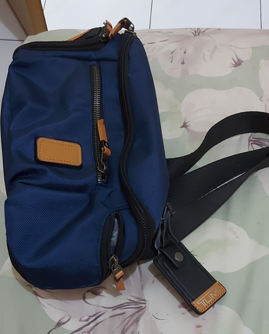 Tumi kelley sling navy online