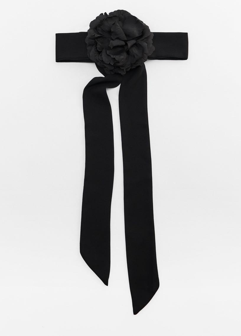 WANT TO BUY zara black floral / flower scarf, Women's Fashion, Watches u0026  Accessories, Other Accessories on Carousell