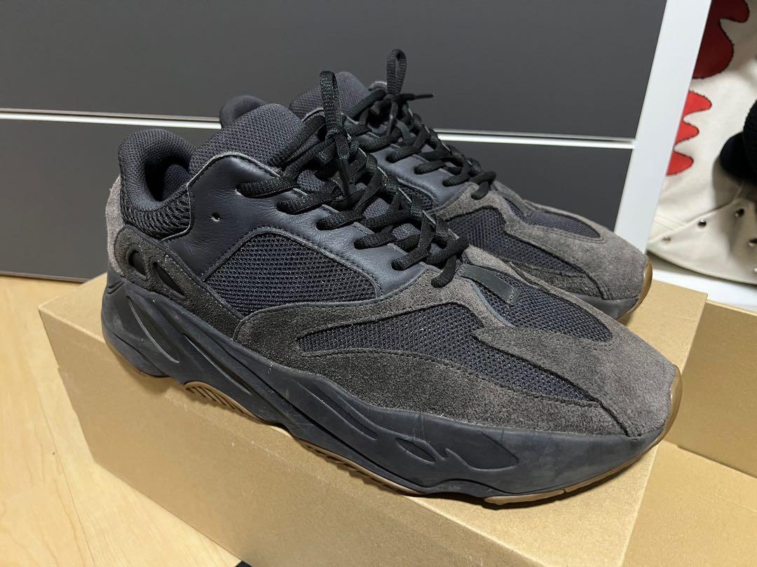 Adidas yeezy boost 700 utility top black
