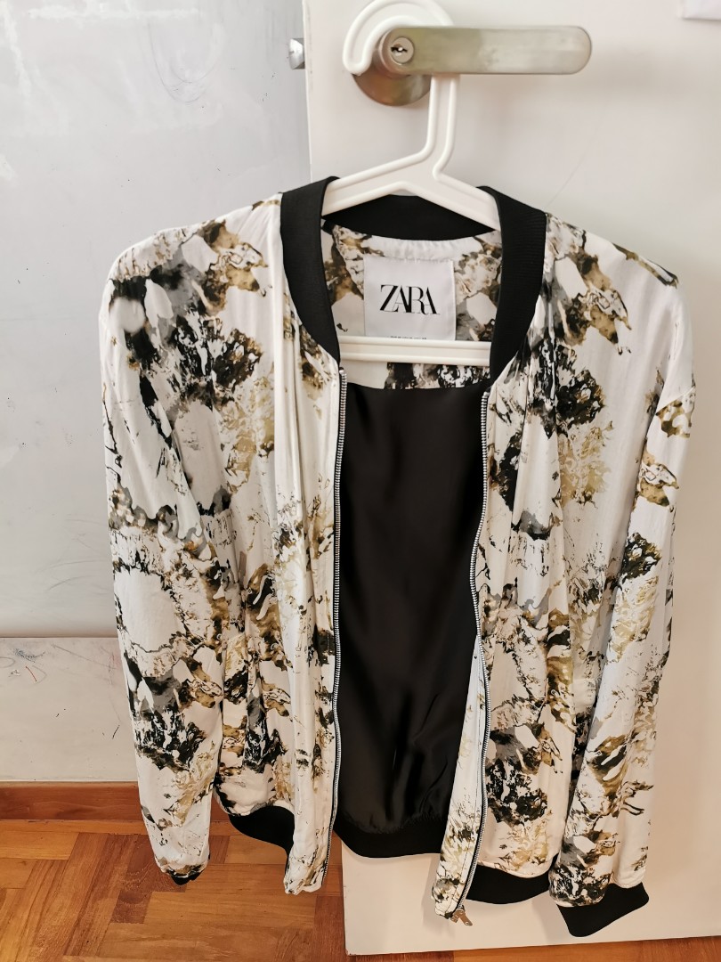Zara Bomber Jacket in Floral Print Men s Fashion Coats Jackets