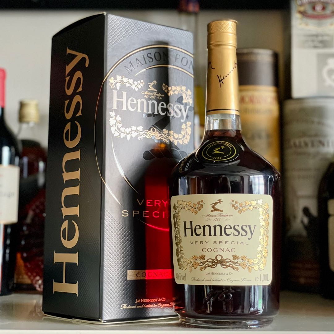 Hennessy Cognac VS 1L – LP Wines & Liquors