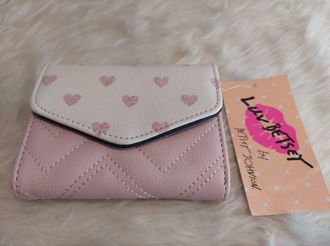 Luv betsey outlet wallet