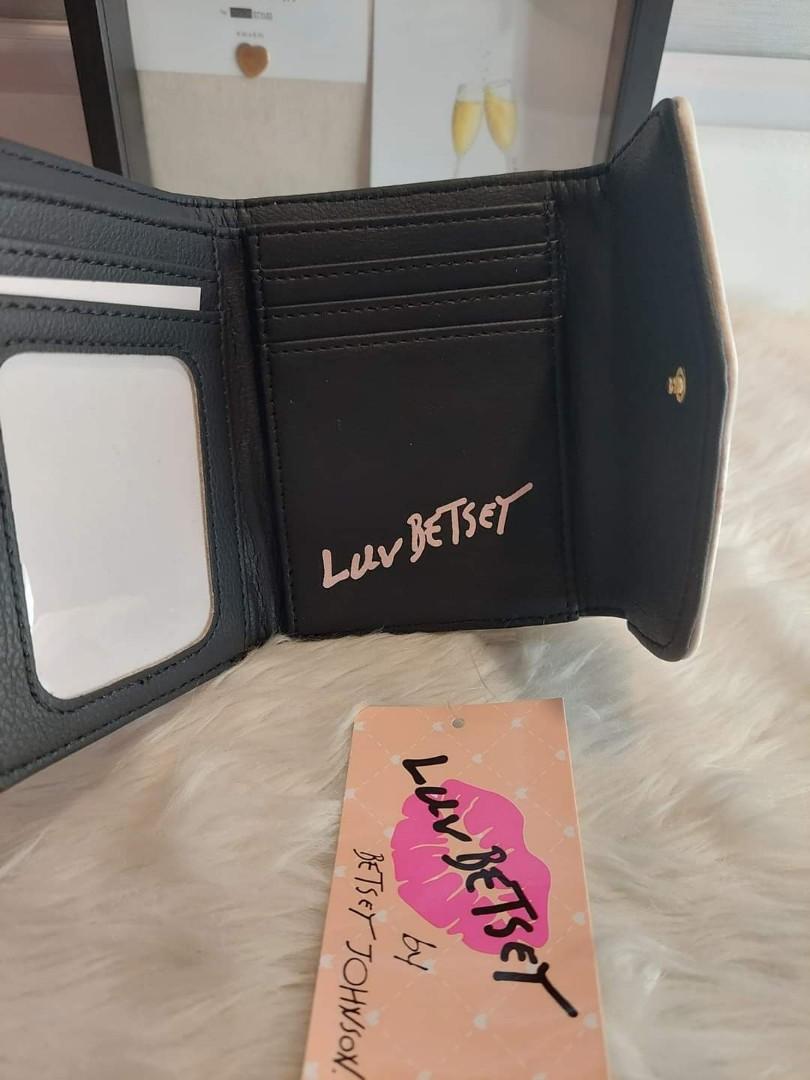 Betsey wallet sale