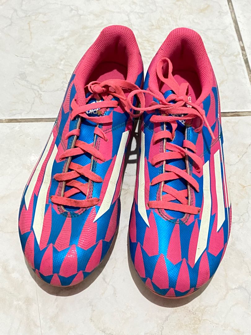 Adidas f5 cheap pink and blue