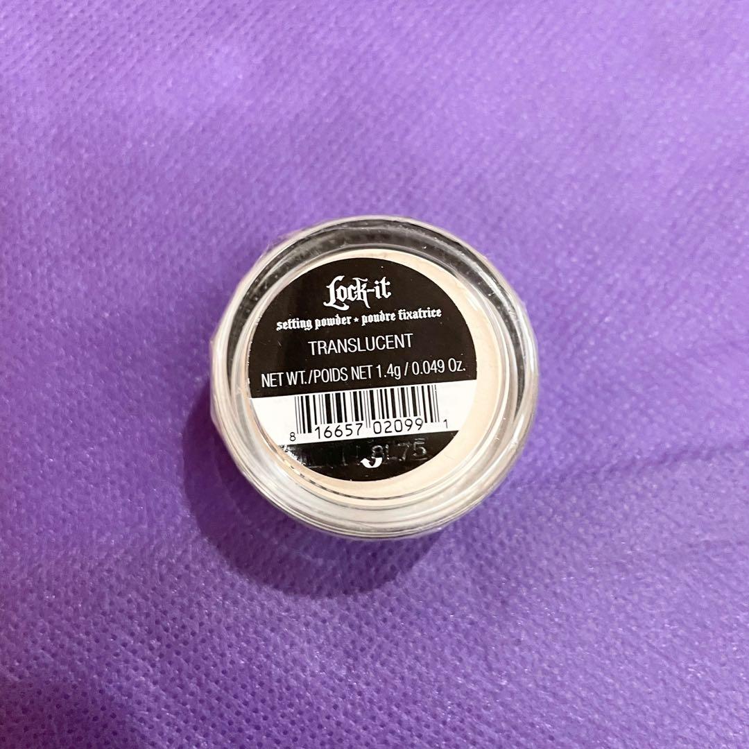 AUTHENTIC Kat Von D lock it translucent setting powder (Category: Makeup) located in Pasig City. Submitted by vanityboutique (Listing ID 1168309618, Image 3). Description: Pm for more details 1.4g powder sealed Brand new and authentic Selling low and affordable One of the best selling brands in the makeup skincare perfume world .