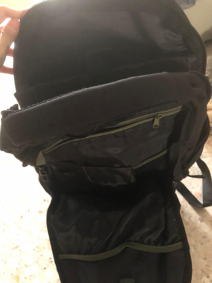 Backpack (Category: Backpacks) located in Singapore. Submitted by dordore (Listing ID 1168324383, Image 3). Description: Selling @ $15 Well used, condition 10/10 Meetup available only at Yishun. Thanks! .