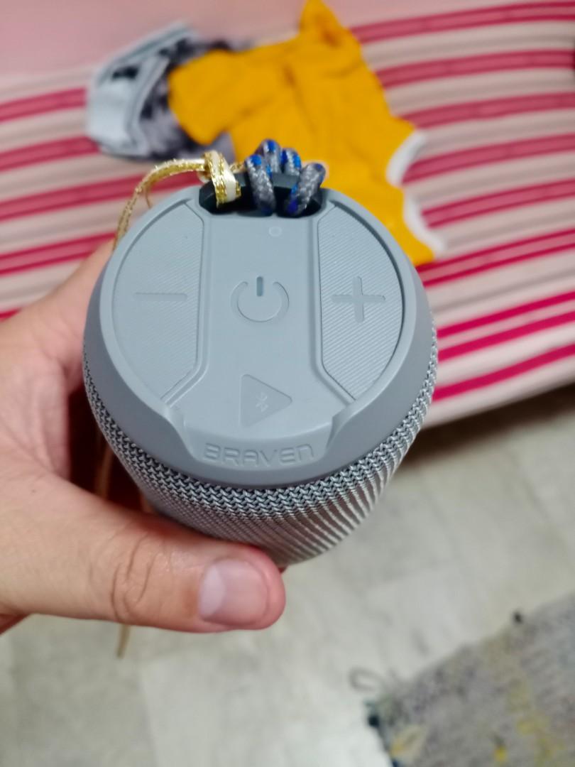 Bluetooth speaker (Category: Soundbars, Speakers & Amplifiers) located in Cavite. Submitted by emerthriftshop (Listing ID 1168353518, Image 2). Description: for sale braven-mini water proof Bluetooth speaker wala lng box pero bago pa.