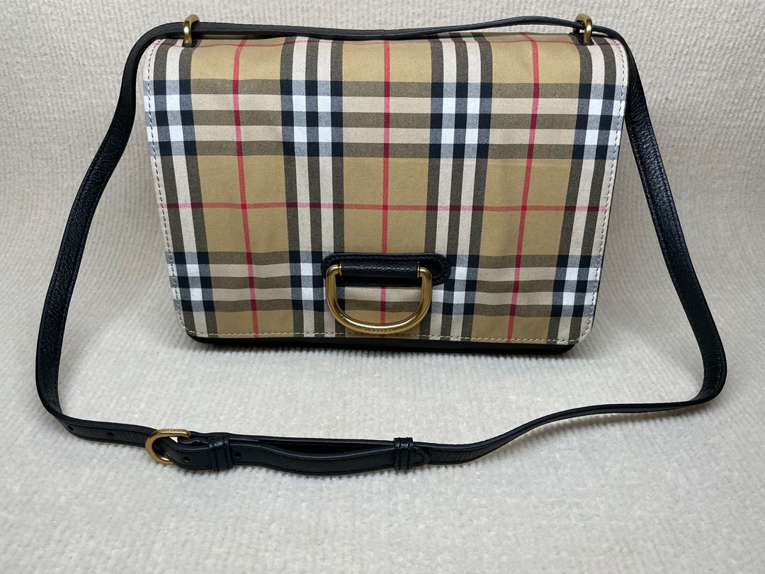 BURBERRY CROSS BODY BAG, Luxury, Bags & Wallets on Carousell