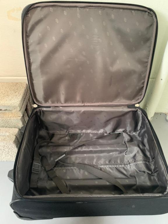 American tourister two online wheeler