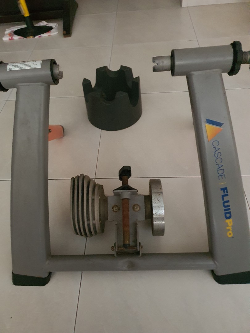 Cascade fluidpro bike trainer Sports Equipment Exercise