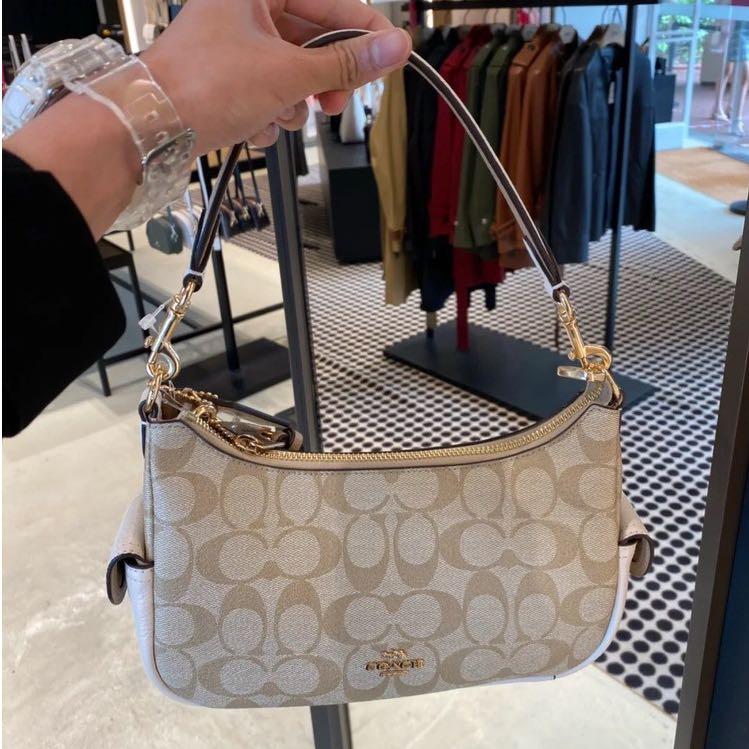 PREORDER) COACH - PENNIE SHOULDER BAG IN COLORBLOCK 6154, Luxury, Bags &  Wallets on Carousell