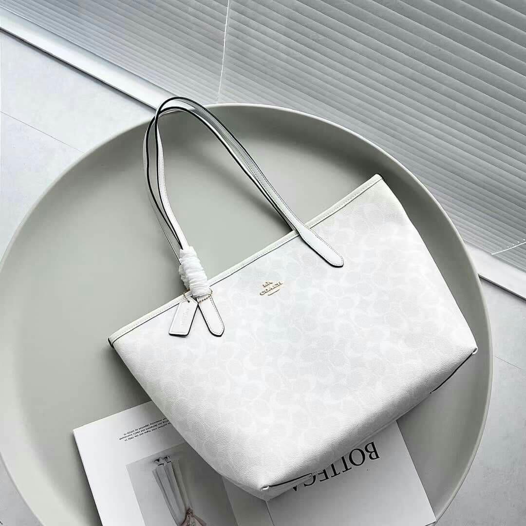 Coach Tote Bag(White)