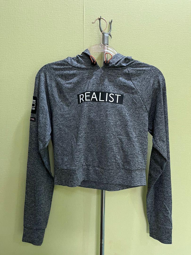 F21 Nylon Hoodie for Workout (Category: Coats, Jackets and Outerwear) located in Manila. Submitted by serahphime (Listing ID 1168327066, Image 1). Description: Forever 21 Like New Medium Delivery any mode Payment Gcash or Metrobank.