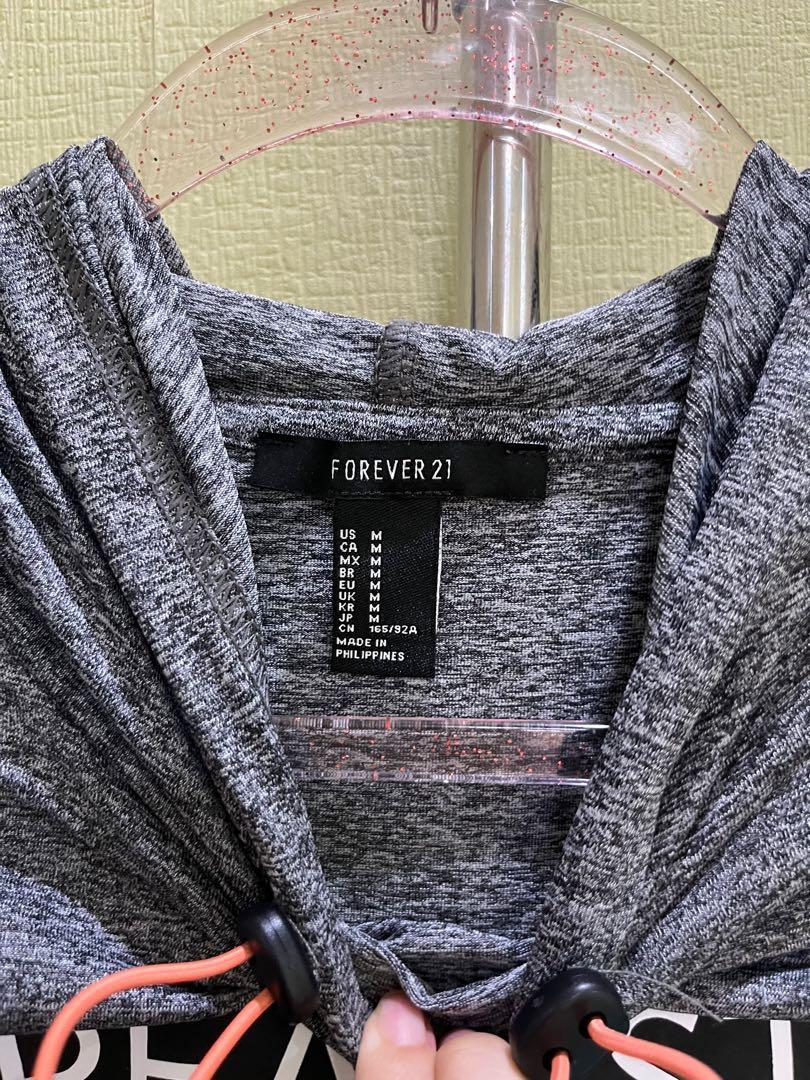 F21 Nylon Hoodie for Workout (Category: Coats, Jackets and Outerwear) located in Manila. Submitted by serahphime (Listing ID 1168327066, Image 3). Description: Forever 21 Like New Medium Delivery any mode Payment Gcash or Metrobank.