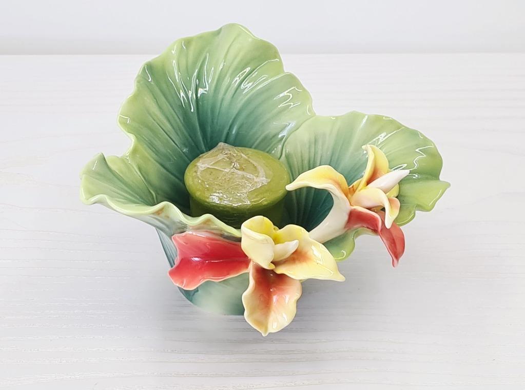 Franz Collection Brilliant Blooms Tea Light FZ01822 Sculpted porcelain