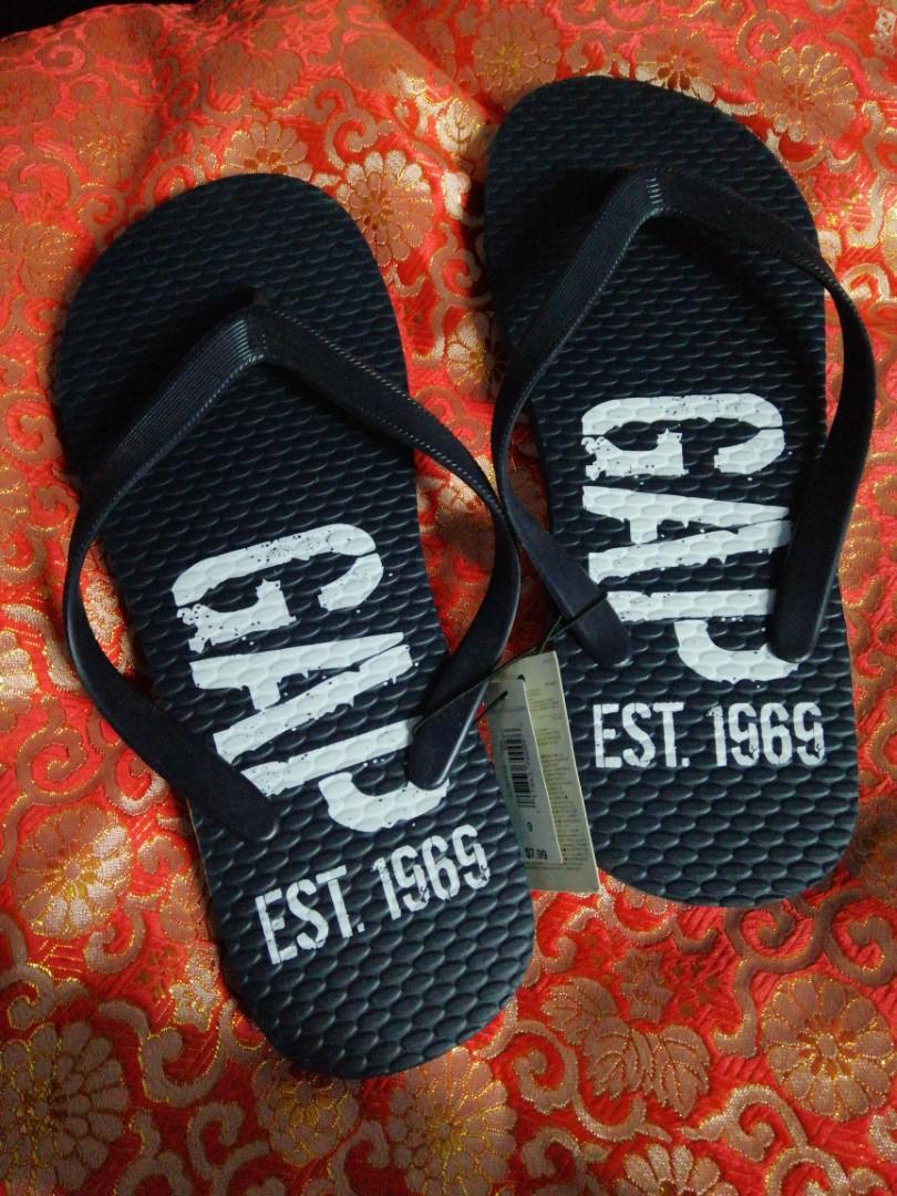 Gap factory sales flip flops