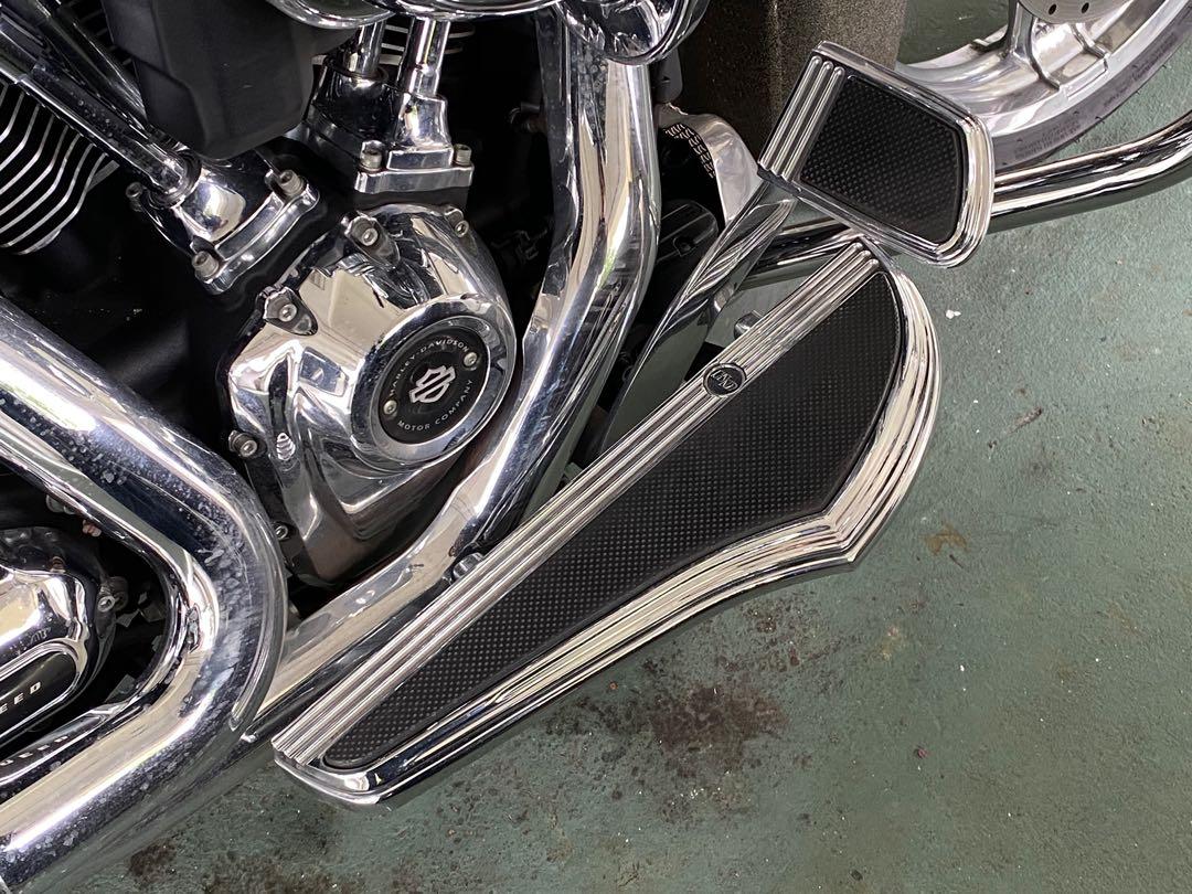 Harley Davidson defiance floor board, Motorcycles, Motorcycle