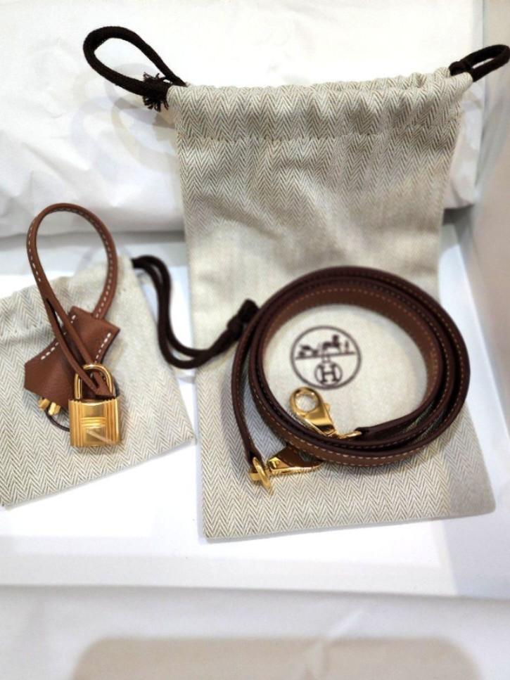 Replica Hermes Bolide 1923 25 Handmade Bag In Gold Doblis Suede
