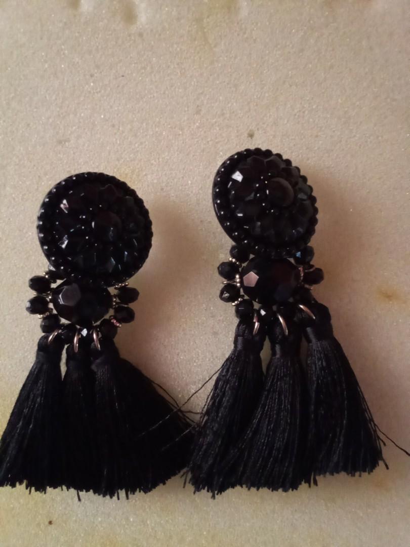 H m Claire tassel earrings Women s Fashion Jewelry Organizers