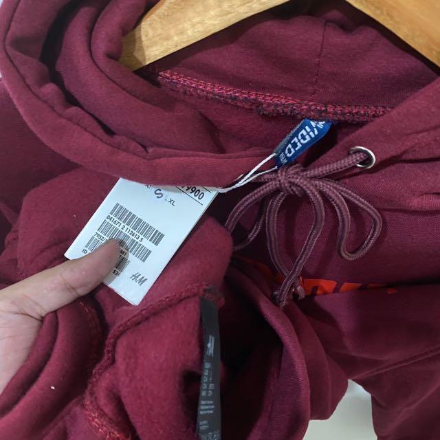 Hoodie H\u0026M Original series PSYCHO, Fesyen Pria, Pakaian , Atasan di  Carousell