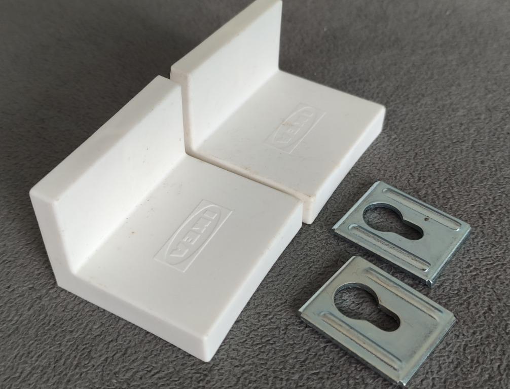 Ikea Vattern Bathroom Wall with Mirror Doors and Shelves