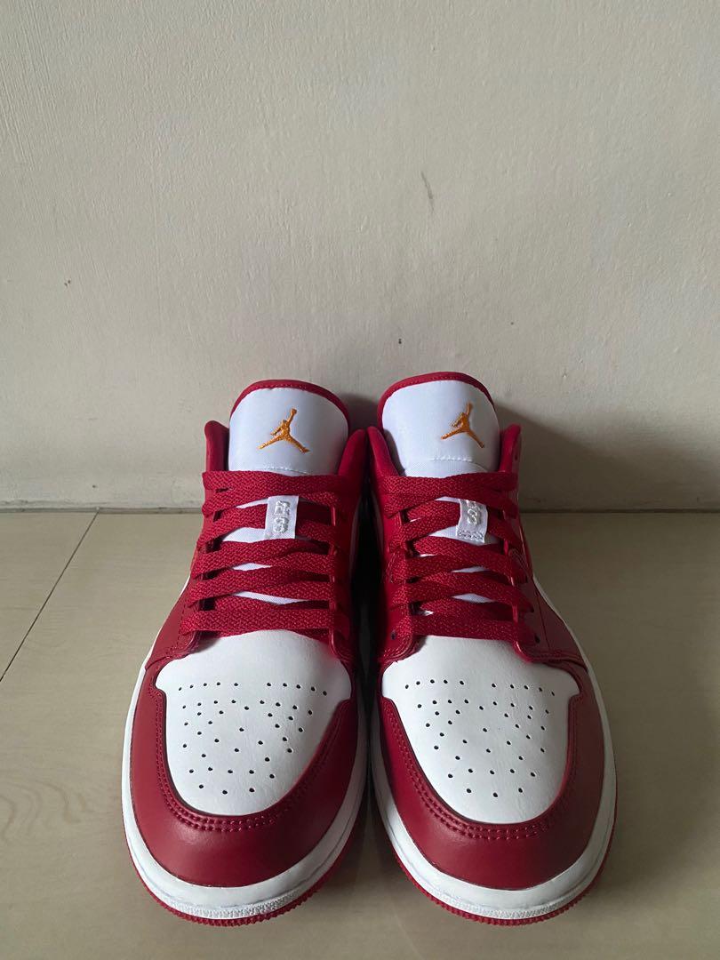 Red jordans shop low top