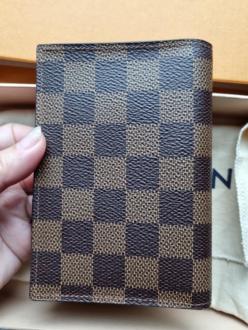 Shop Louis Vuitton Passport Cover (N64604, N64604) by LeO.