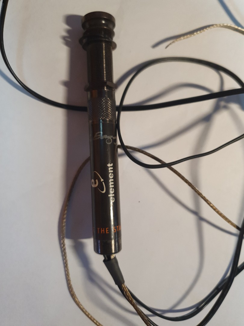 LR Braggs Element Acoustic Guitar pickup, Hobbies & Toys, Music & Media ...