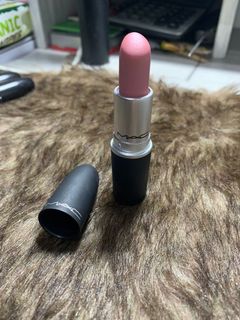 (Category: ) located in . Submitted by DOCSLUXURYCLOSET (Listing ID 1168280146, Image 1). Description: .