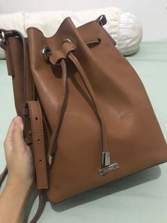 (Kategori: ) berada di . Dikirim oleh mutiaramnh (ID iklan 1168414885, Gambar 1). Deskripsi: .
