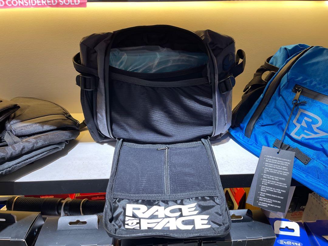 RaceFace Stash 3L Hip Bag / Belt Bag - Stealth Black