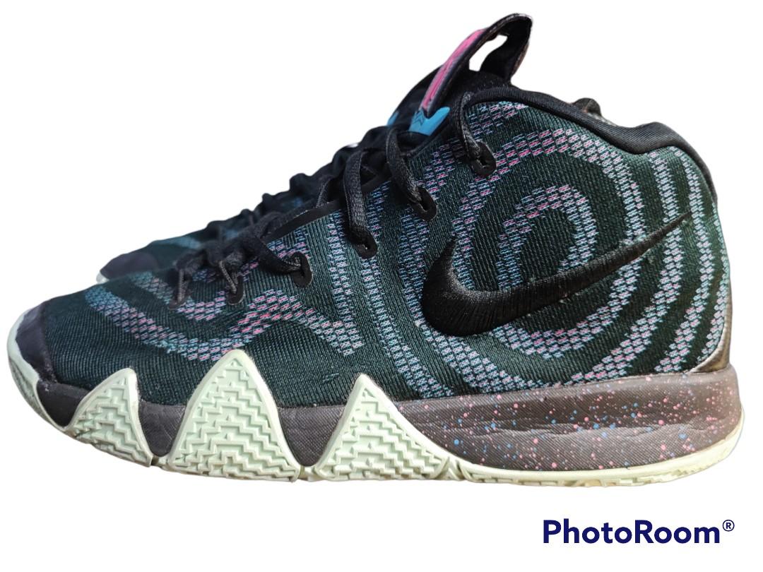 Kyrie 80's shop