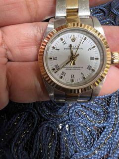 (Category: ) located in . Submitted by heyprelovedgoods (Listing ID 1168366999, Image 1). Description: .