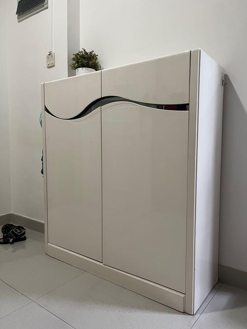 Shoe cabinet from Star Living