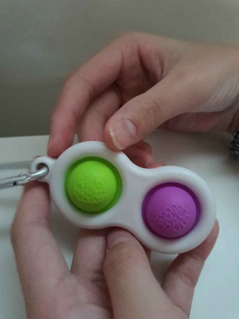 Simple dimple pop it fidget CHEAP (Category: Kids Toys) located in Singapore. Submitted by devon.shyre (Listing ID 1168303299, Image 2). Description: REAL simple dimple for CHEAP price. GOOD QUALITY!!! ORIGGINAL PRICE MORE EXX!! Buy $10 or more out of my listings for FREE peapopper and MOREE ^^.