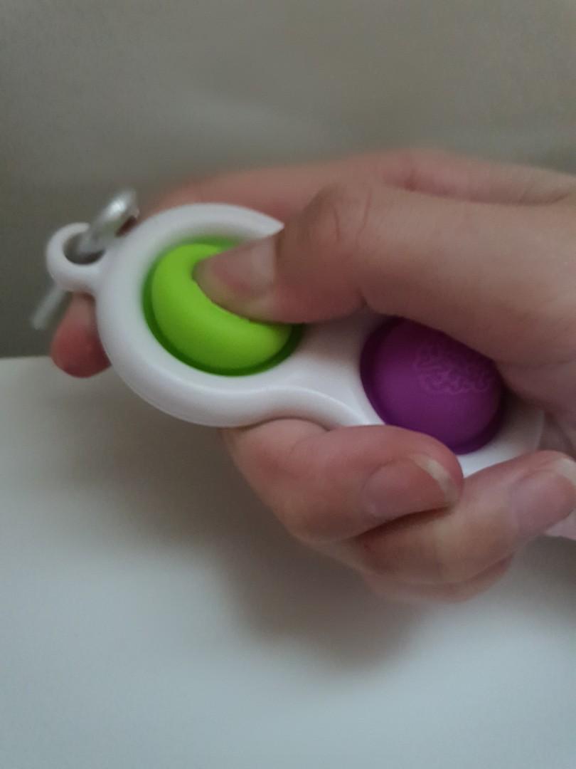 Simple dimple pop it fidget CHEAP (Category: Kids Toys) located in Singapore. Submitted by devon.shyre (Listing ID 1168303299, Image 3). Description: REAL simple dimple for CHEAP price. GOOD QUALITY!!! ORIGGINAL PRICE MORE EXX!! Buy $10 or more out of my listings for FREE peapopper and MOREE ^^.