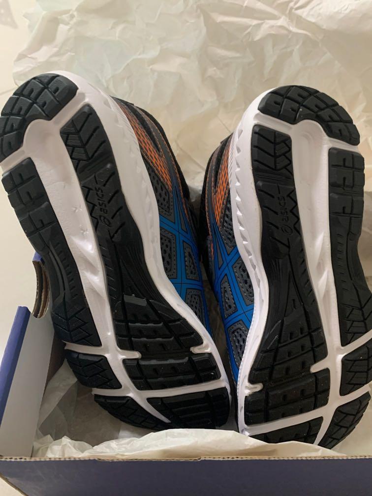 Kids asics size 2 sales