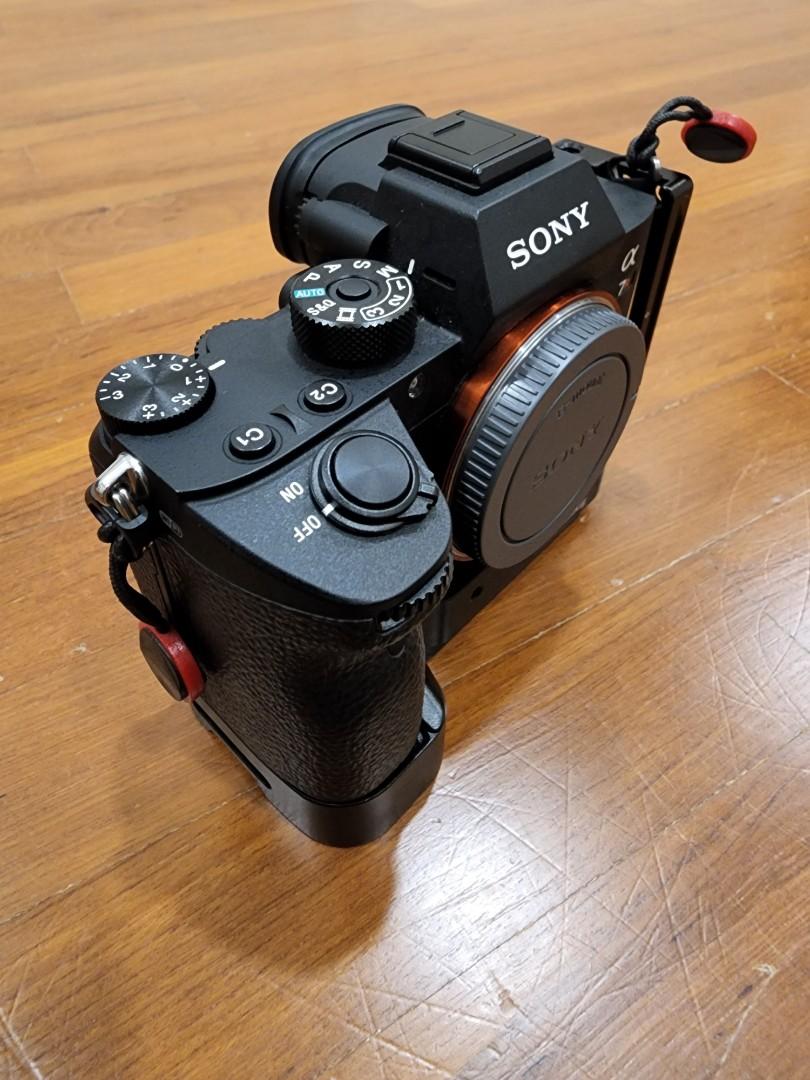 Sony a7r3 body, Photography, Cameras on Carousell