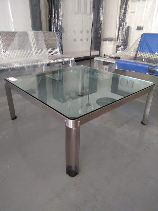 Osvaldo Borsani T113 Steel ガラステーブル T113 Coffee Table by Osvaldo Borsani — Birnbaum London