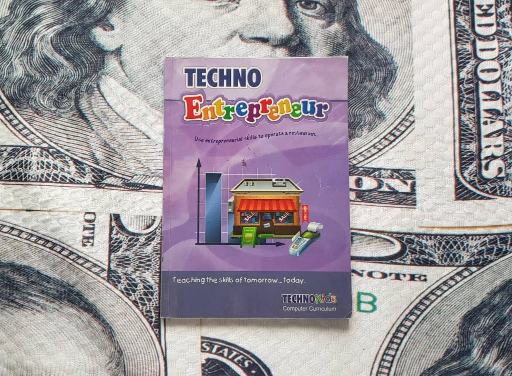 Techno Entrepreneur (Category: Textbooks) located in San Juan City. Submitted by tpwk_harry (Listing ID 1168325187, Image 1). Description: Wala po syang masyadong sulat It also has plastic cover Please look at the last picture din po Just dm me if you're interested! Meron pa po kaming ibang grade 9 textbook: Pinagyamanan Pluma Aklat 2 - 350 .
