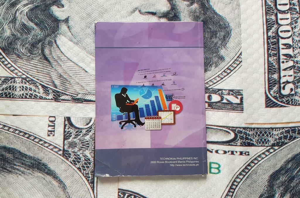 Techno Entrepreneur (Category: Textbooks) located in San Juan City. Submitted by tpwk_harry (Listing ID 1168325187, Image 2). Description: Wala po syang masyadong sulat It also has plastic cover Please look at the last picture din po Just dm me if you're interested! Meron pa po kaming ibang grade 9 textbook: Pinagyamanan Pluma Aklat 2 - 350 .
