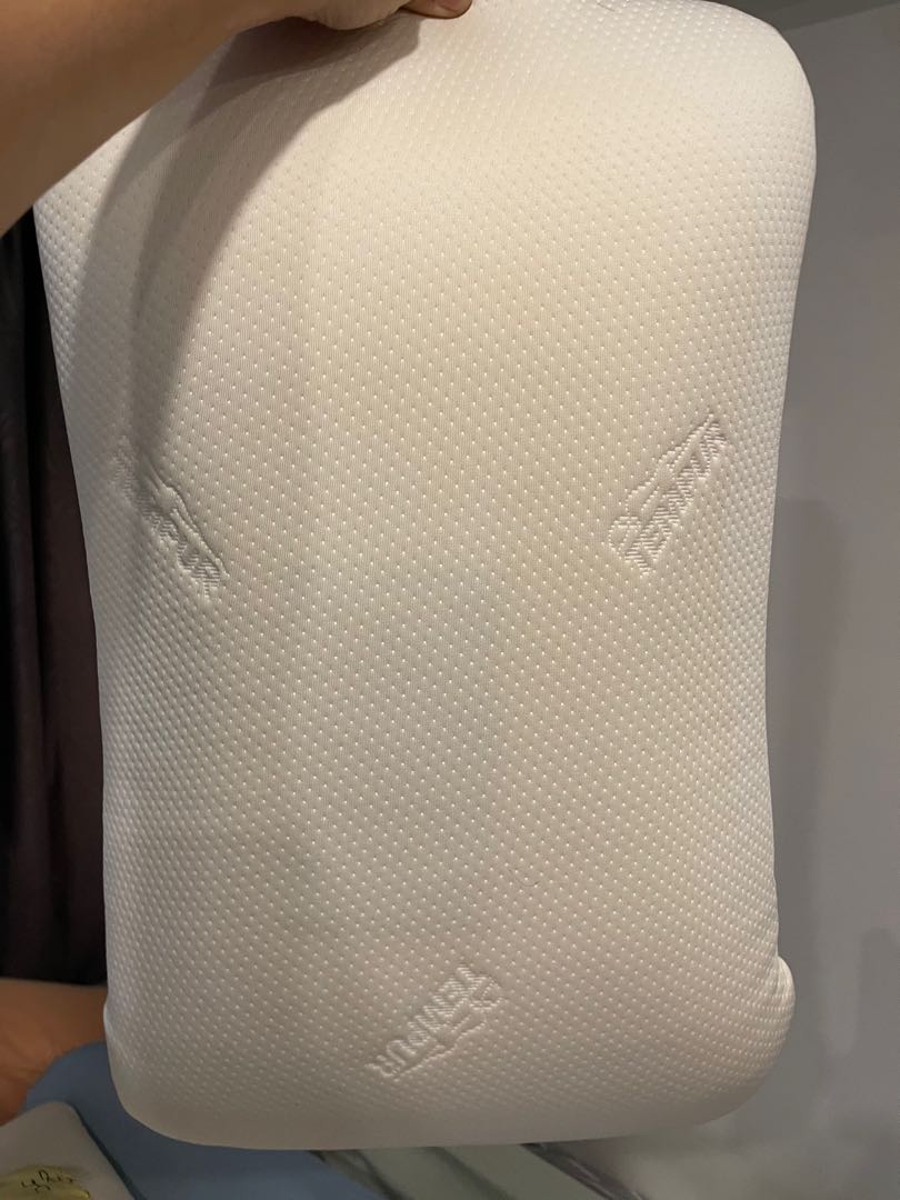 Tempur symphony pillow large, Furniture & Home Living, Bedding & Towels on Carousell