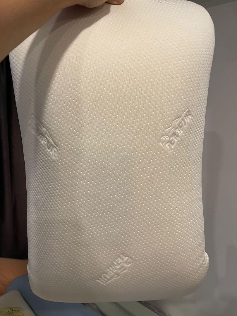 Tempur symphony pillow large, Furniture & Home Living, Bedding & Towels