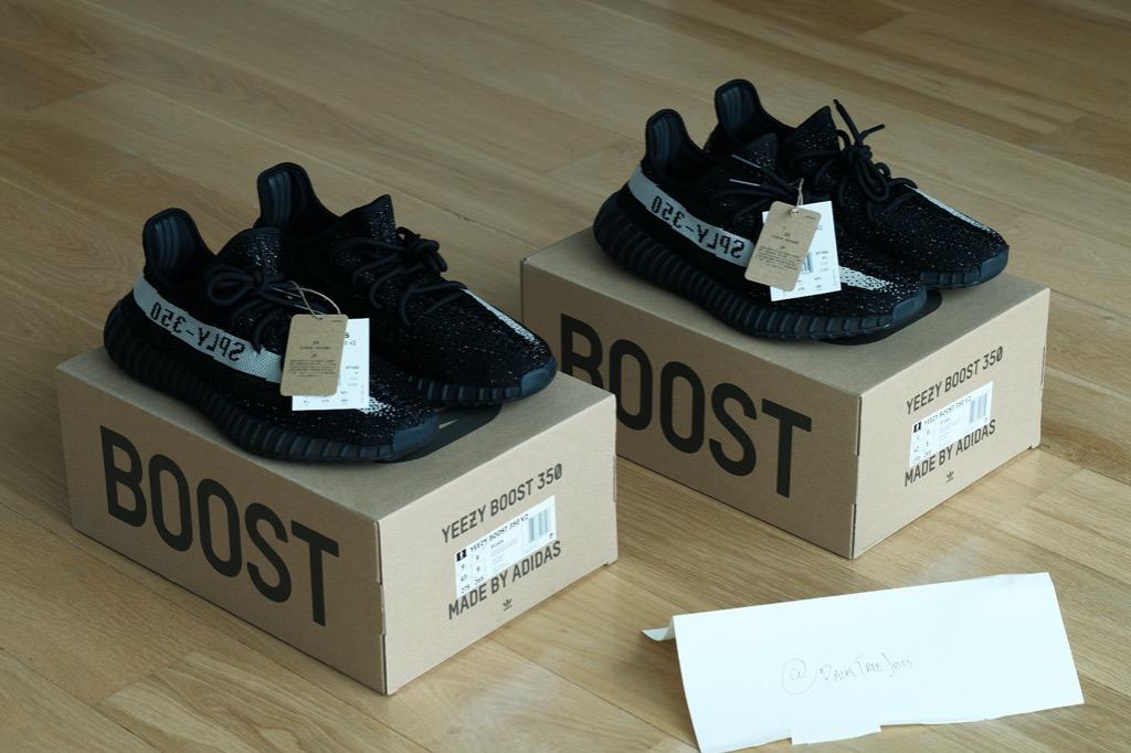 US 9.0 9.5 Yeezy 350 V2 Oreo Men s Fashion Footwear Sneakers