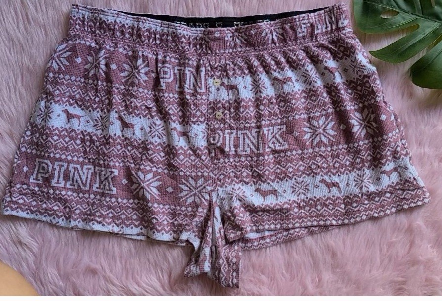 Victoria secret sleep shorts, Women's Fashion, Bottoms, Shorts on Carousell