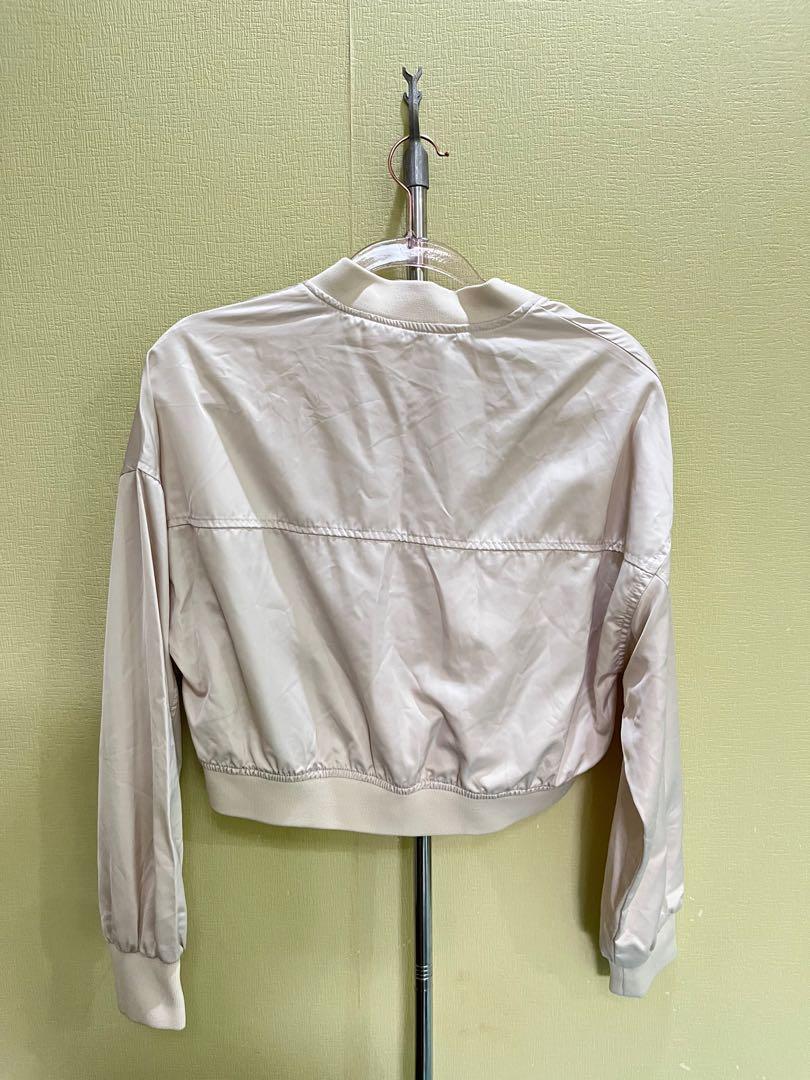 Zara Bomber Jacket (Category: Coats, Jackets and Outerwear) located in Manila. Submitted by serahphime (Listing ID 1168326874, Image 2). Description: Zara Worn Once Small Delivery any mode Payment Gcash or Metrobank.