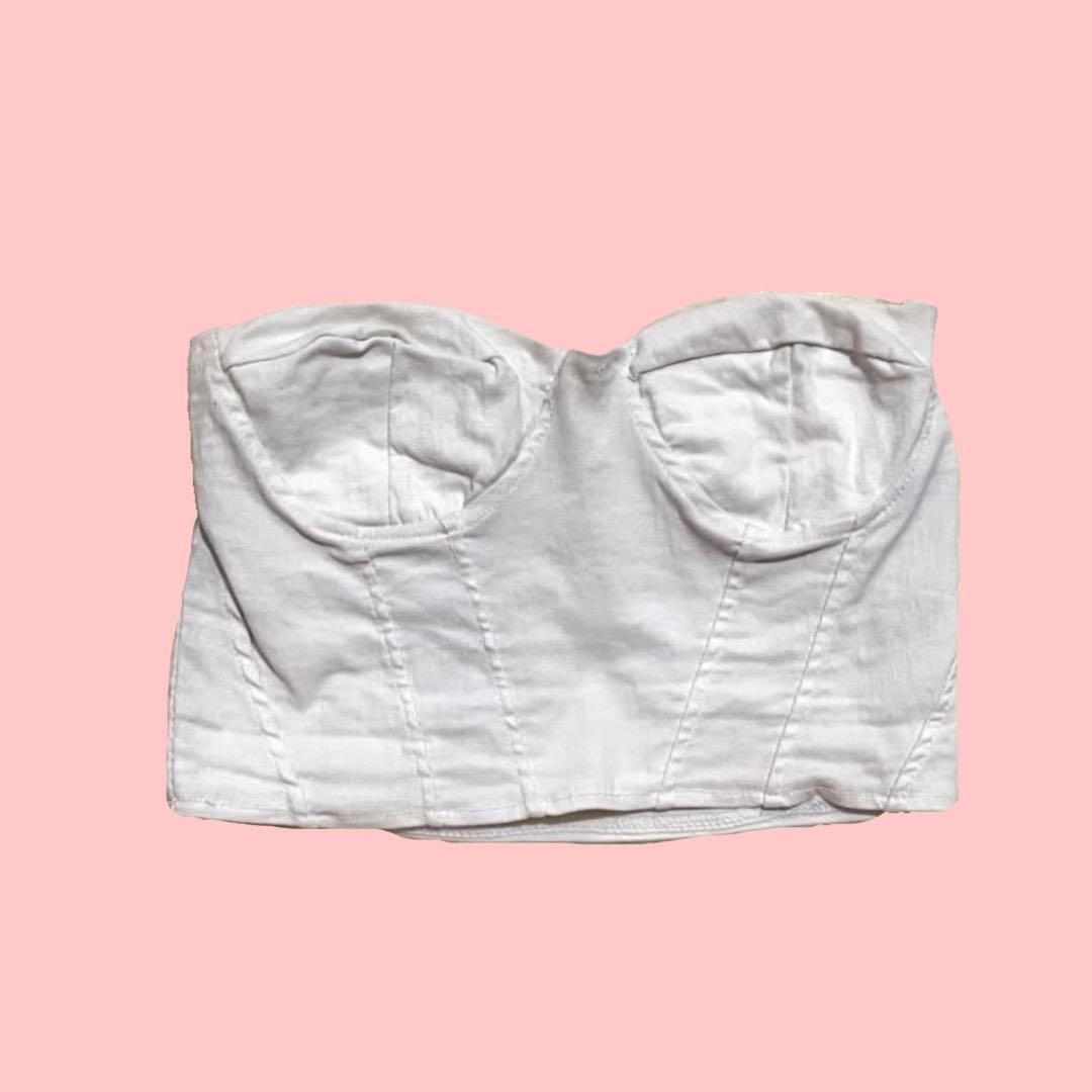 Zara corset tube (Category: Sleeveless) located in Makati City. Submitted by belle_declutter (Listing ID 1168318706, Image 1). Description: • MOP: BDO / GCASH —proof of payment must be sent before shipping • Delivery via Grab or Lalamove to be shouldered by buyers .