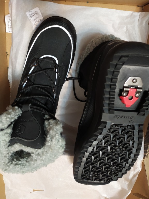 雪靴| 雪地鞋| 保暖鞋38-39 traveler brand, 女裝, 鞋, 靴- Carousell