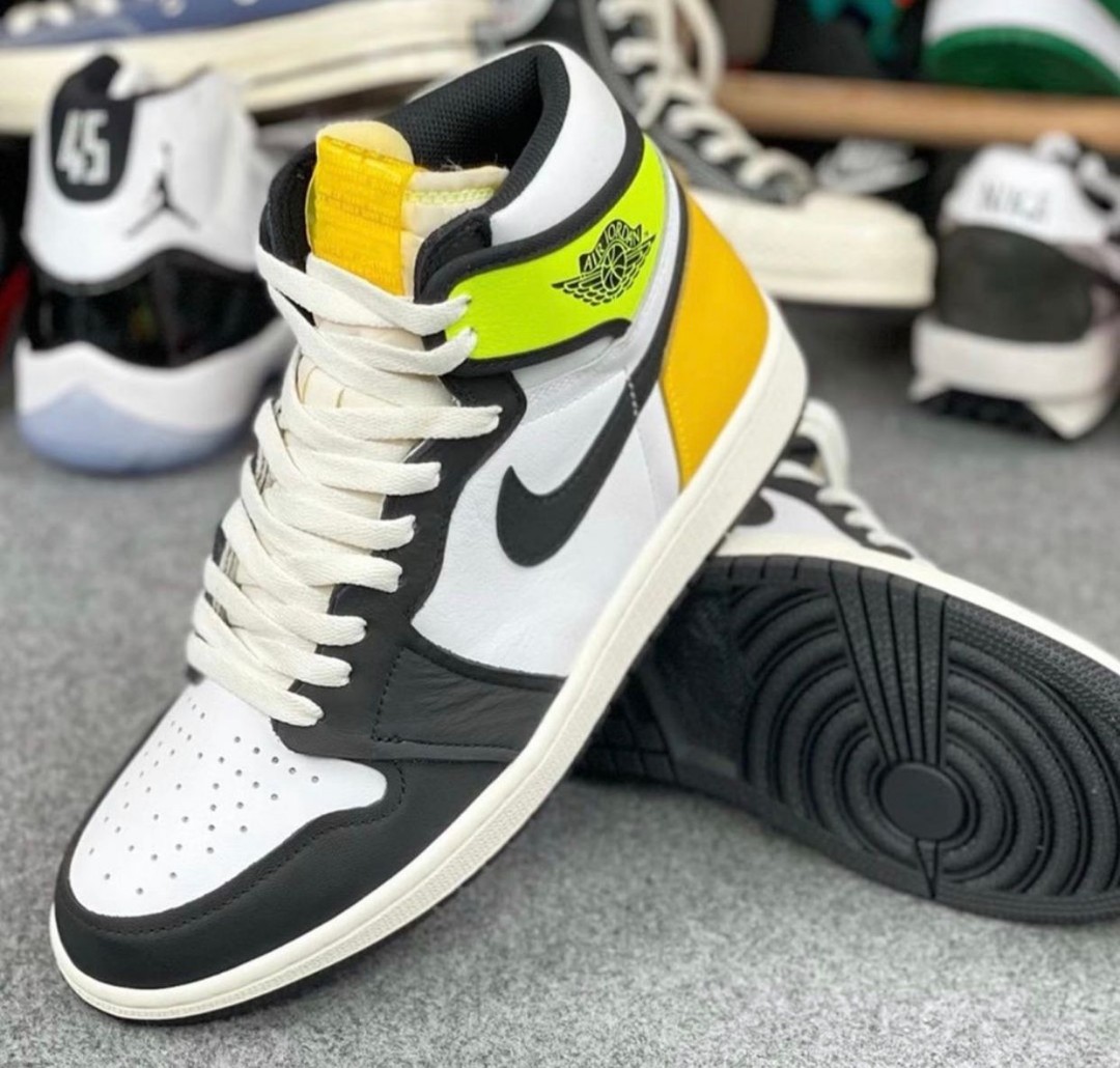 1s volt gold